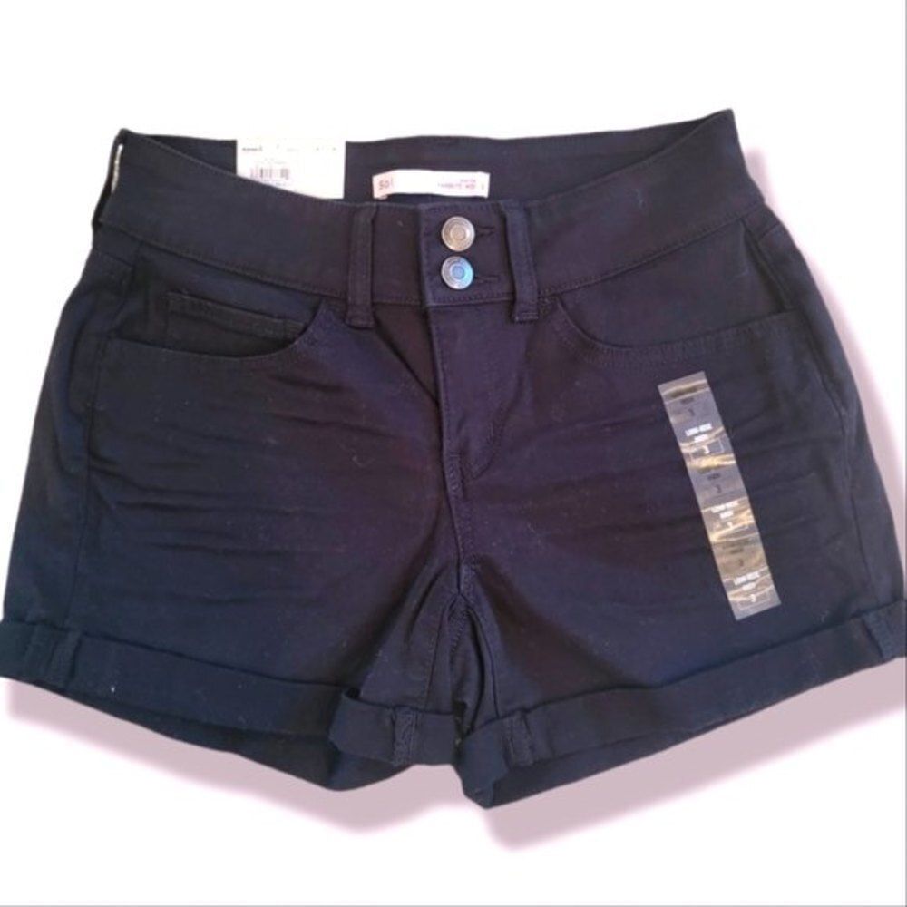 So Shorts Size 3 New